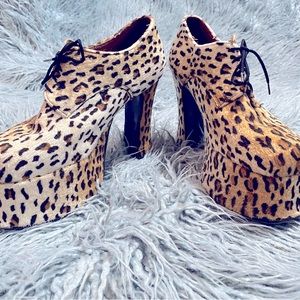 Vintage vtg London Underground Platform Heels lace up leopard faux fur RARE!
